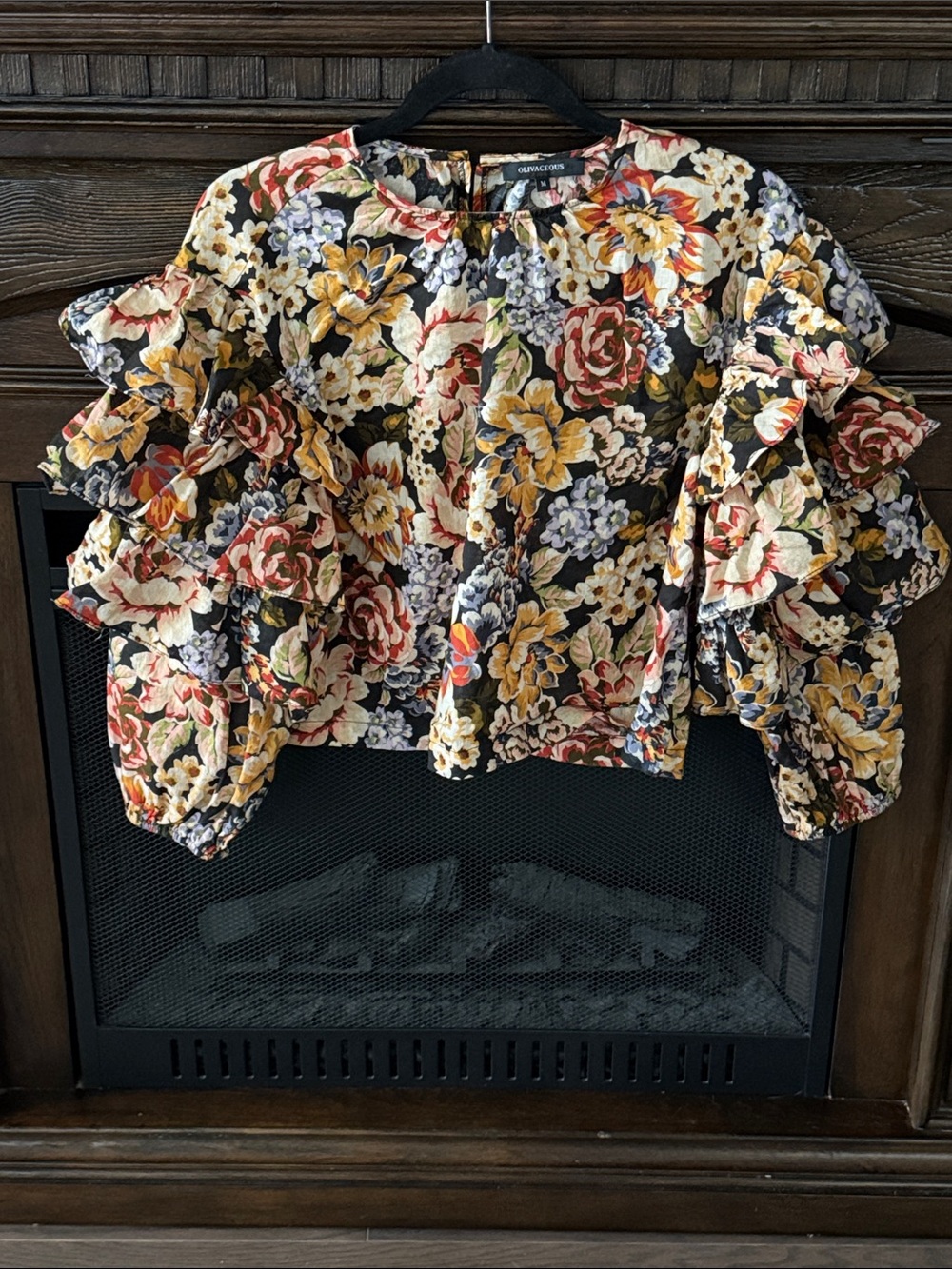 Gorgeous Olivaceous Ruffled Sleeve Linen Blend Top